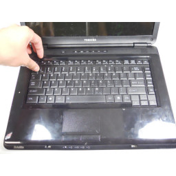 Замена клавиатуры Toshiba Satellite L305-S5875